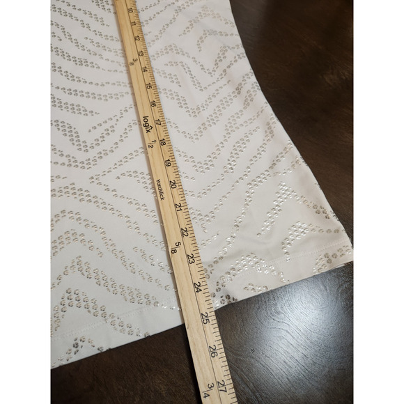 Weekends By Chico's Women's White Silver Print Short Sleeve Polo Shirt Size XL - Picture 5 of 5